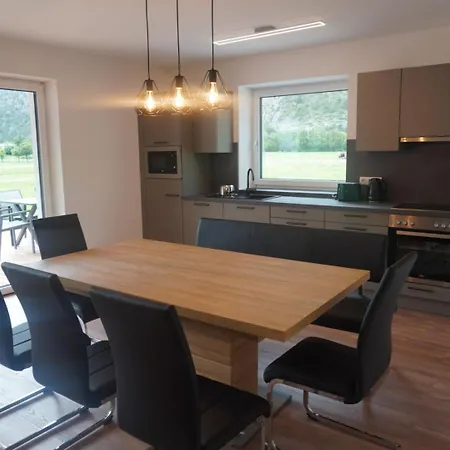 Deluxefort Fuer 10 Gaeste Mit Eigenem Whirlpool Und Fasssauna