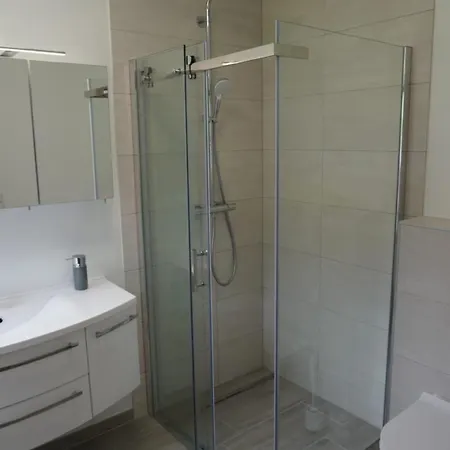 Deluxefort Fuer 10 Gaeste Mit Eigenem Whirlpool Und Fasssauna 임스트