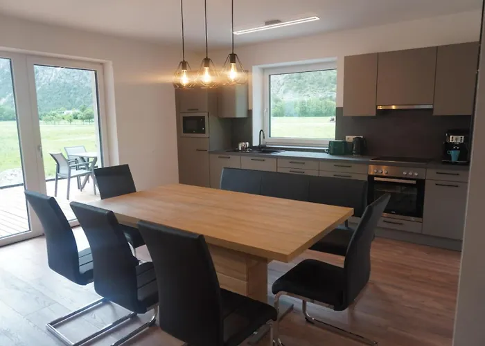 Deluxefort Fuer 10 Gaeste Mit Eigenem Whirlpool Und Fasssauna