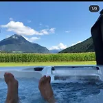 Deluxefort Fuer 10 Gaeste Mit Eigenem Whirlpool Und Fasssauna Apartament