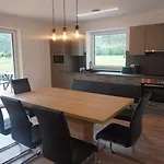 Deluxefort Fuer 10 Gaeste Mit Eigenem Whirlpool Und Fasssauna