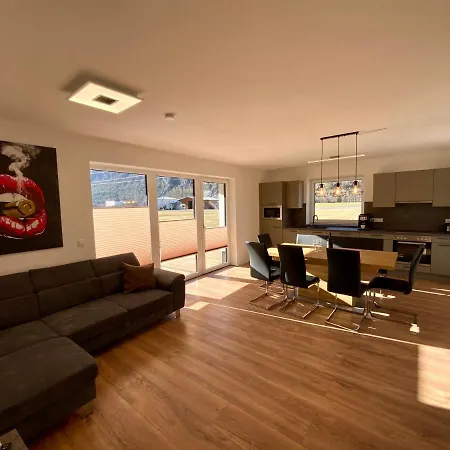 Deluxefort Fuer 10 Gaeste Mit Eigenem Whirlpool Und Fasssauna *